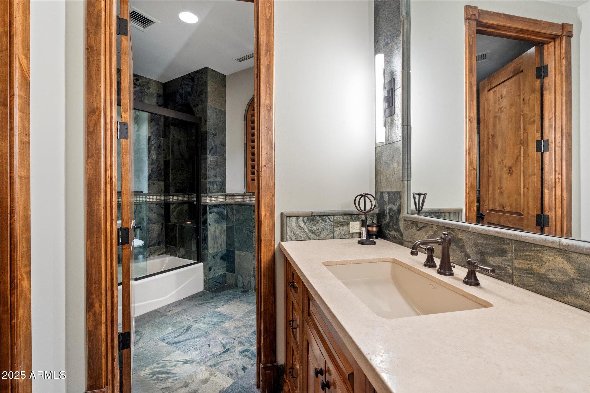 11240 E APACHE VISTAS Drive