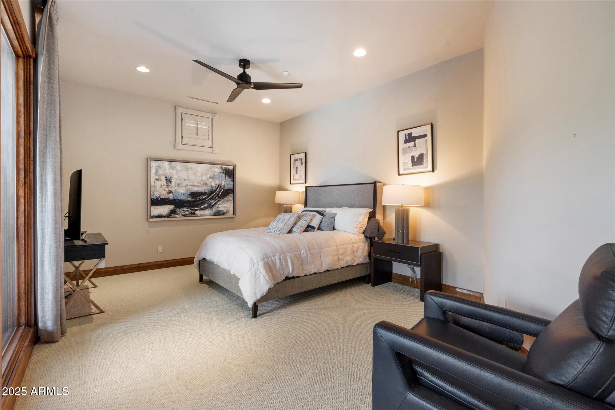 11240 E APACHE VISTAS Drive