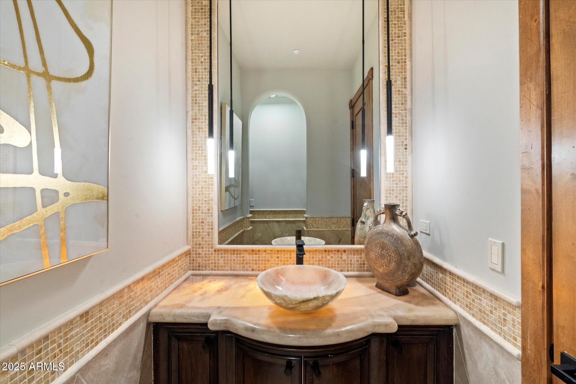 11240 E APACHE VISTAS Drive