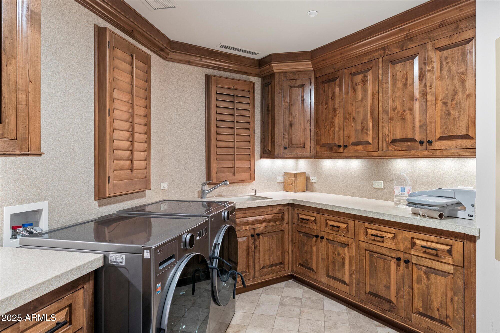 11240 E APACHE VISTAS Drive