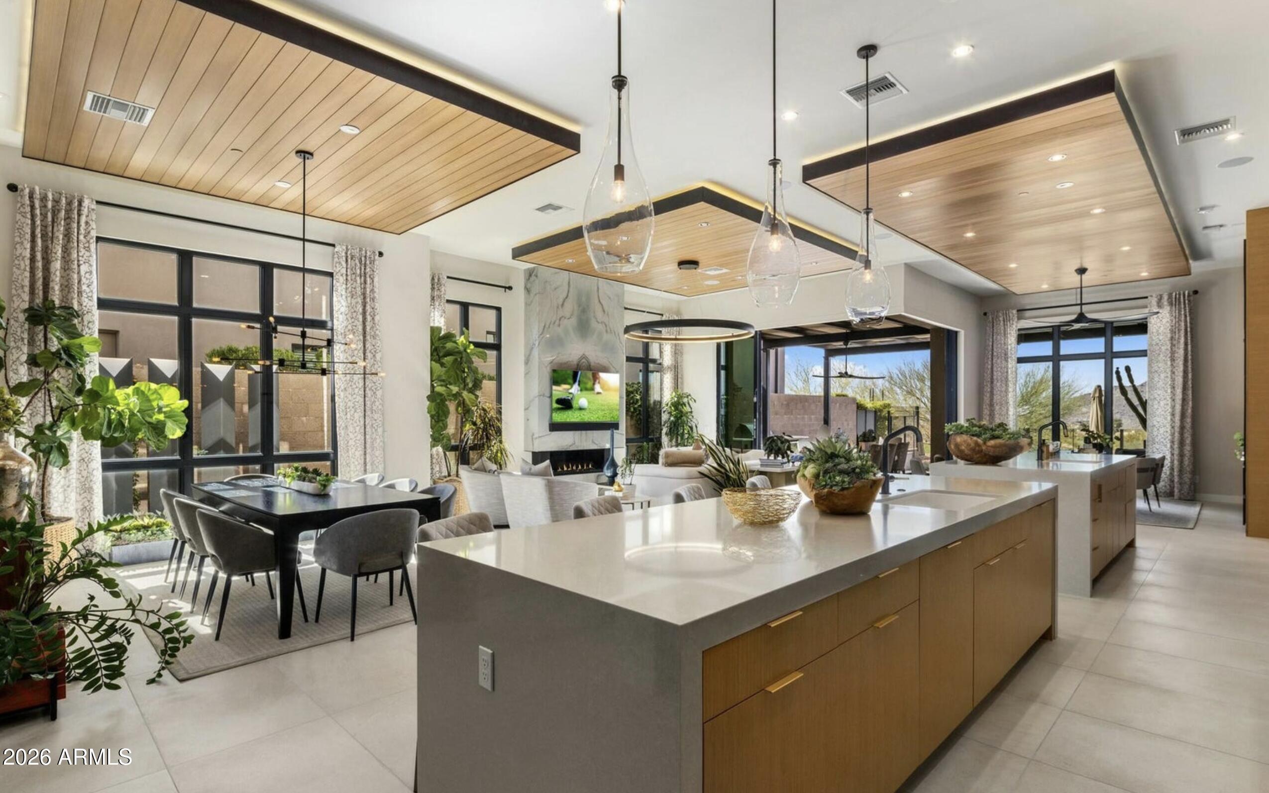 37200 N CAVE CREEK Road 1072