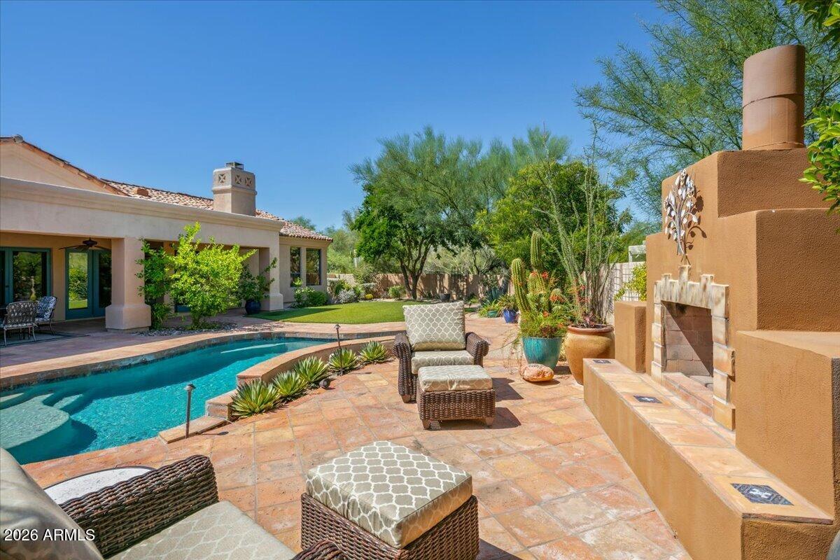 25255 N RANCH GATE Road