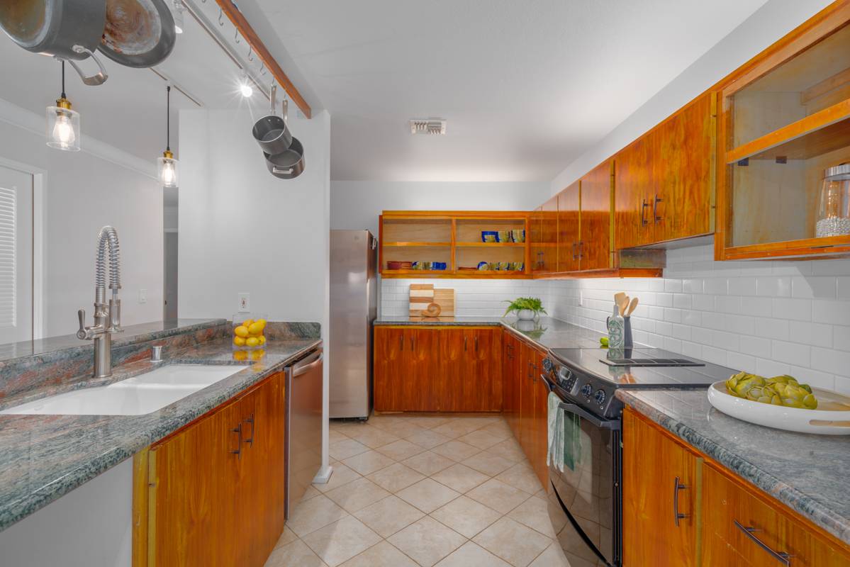 78-261 MANUKAI ST 704