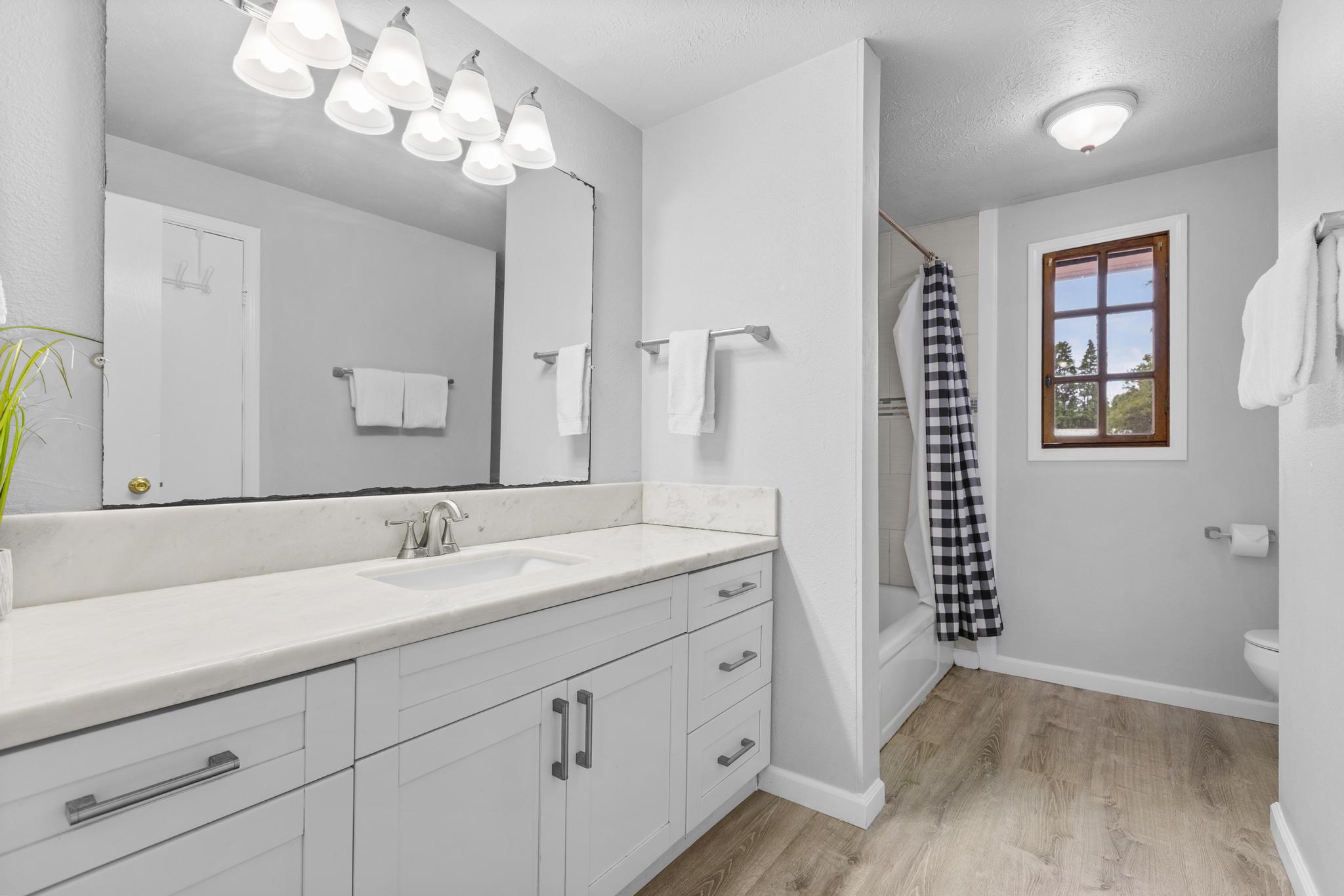 18-4033 OSHIRO RD