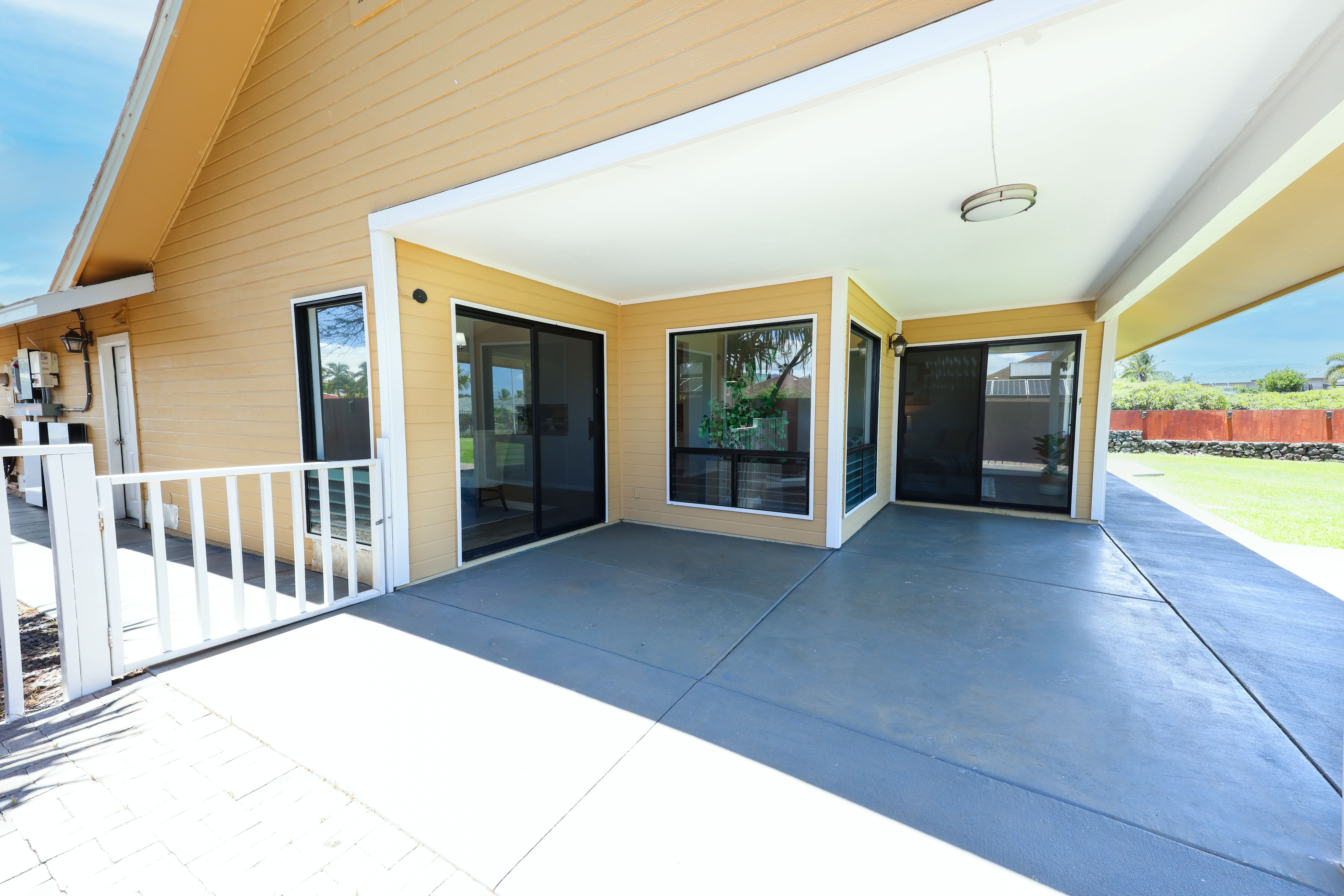 68-1696 NANALA CT