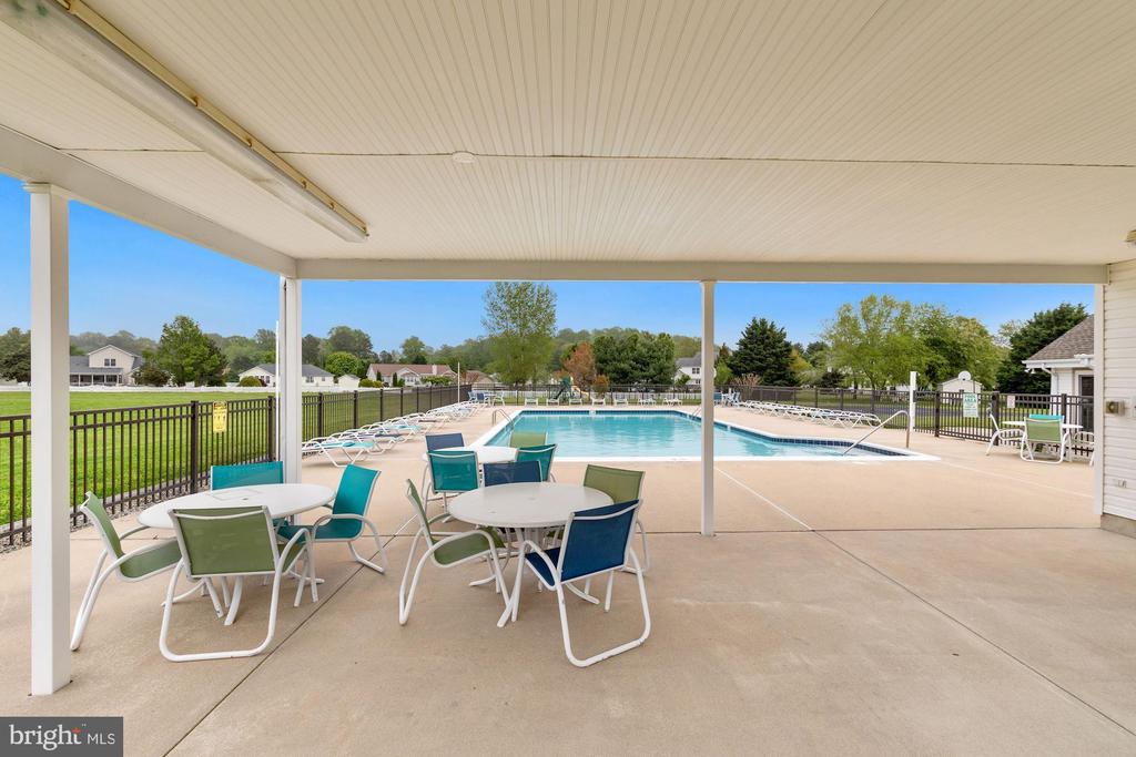 3 Alderleaf Dr
