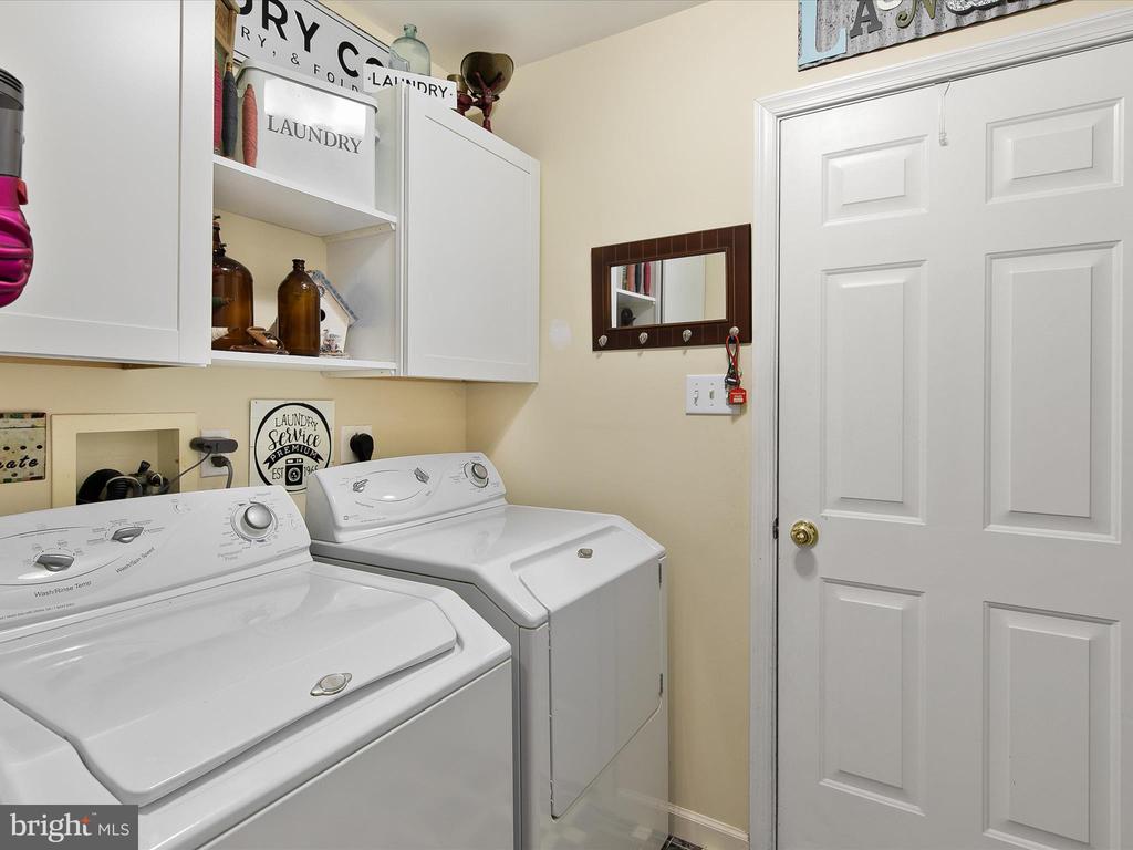 3 Alderleaf Dr
