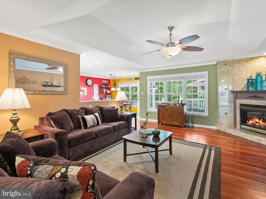 3 Alderleaf Dr