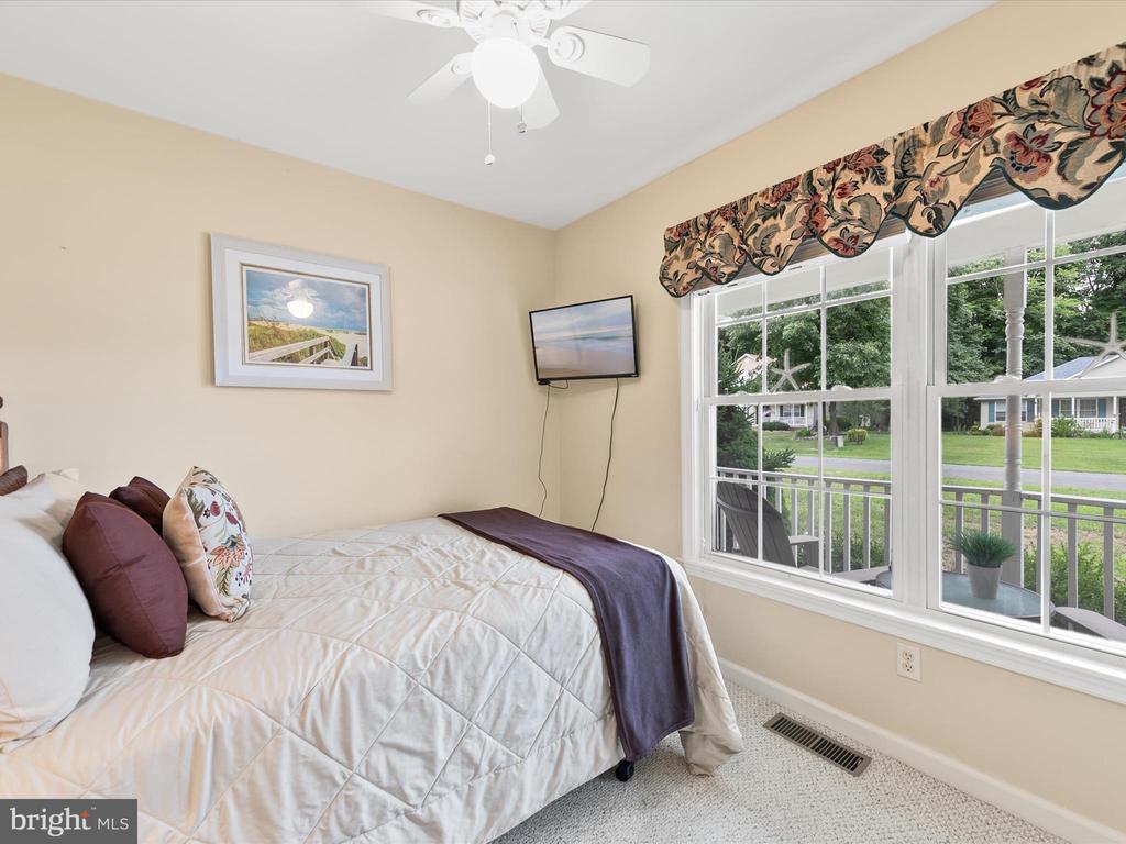3 Alderleaf Dr