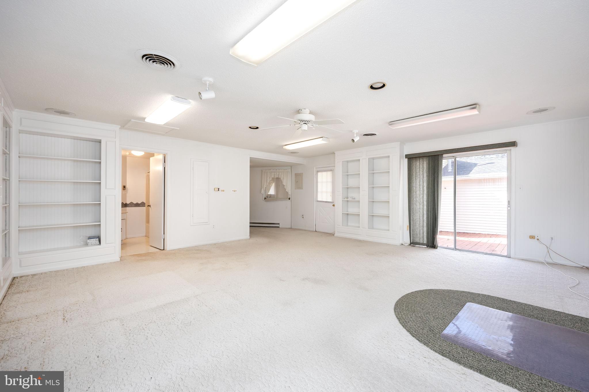 4421 BEECHWOOD PLACE