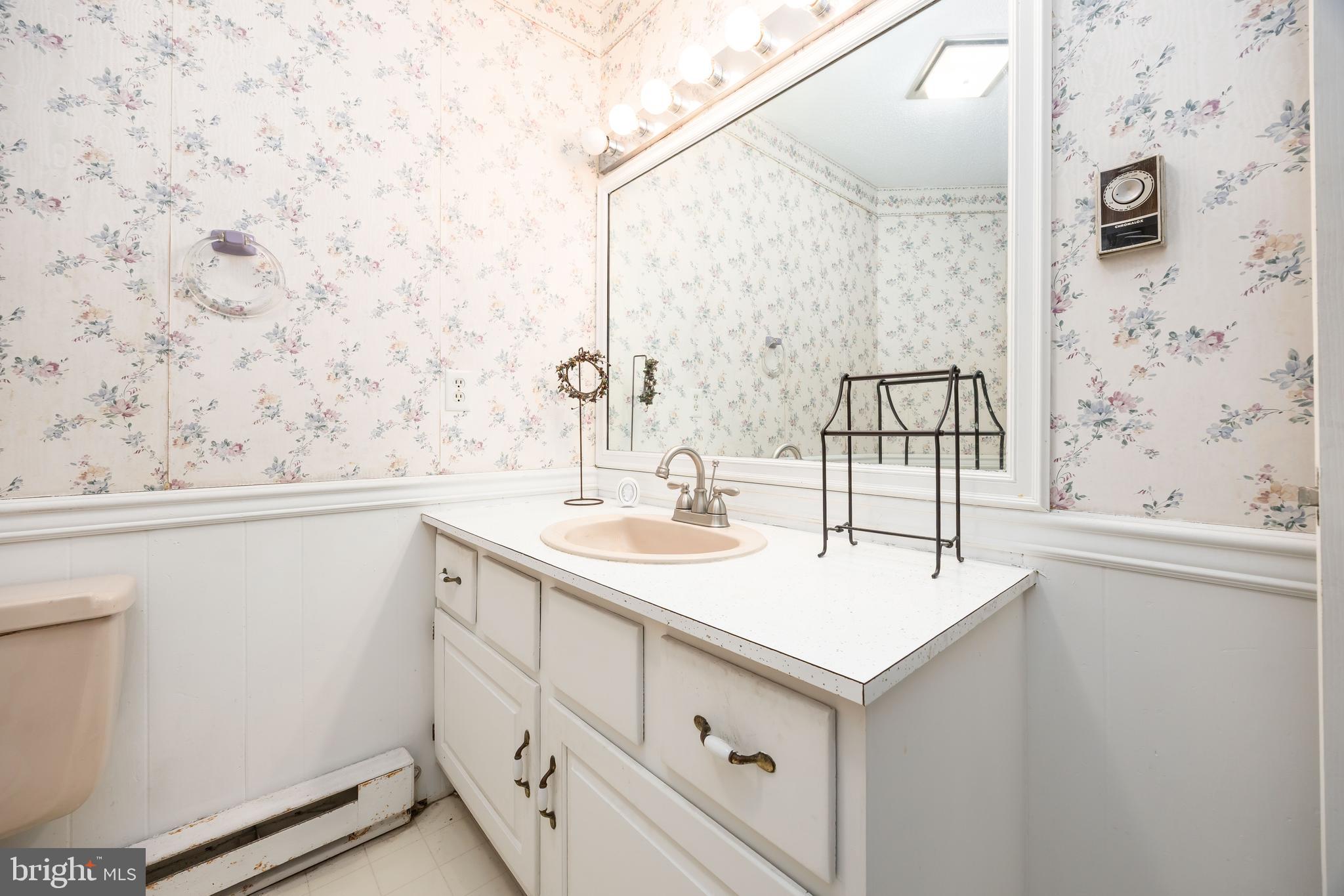 4421 BEECHWOOD PLACE