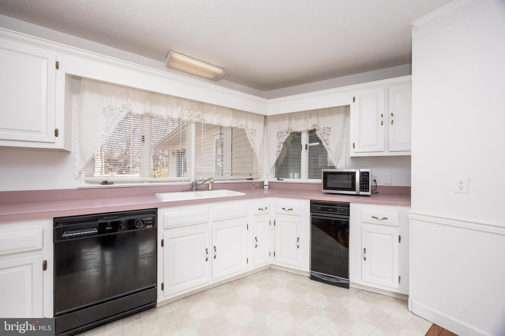 4421 BEECHWOOD PLACE