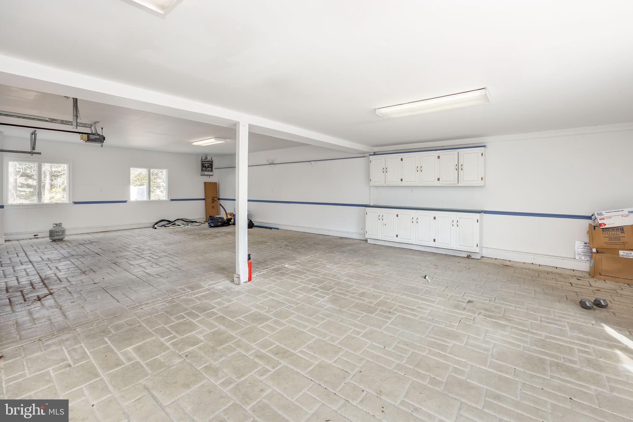 4421 BEECHWOOD PLACE