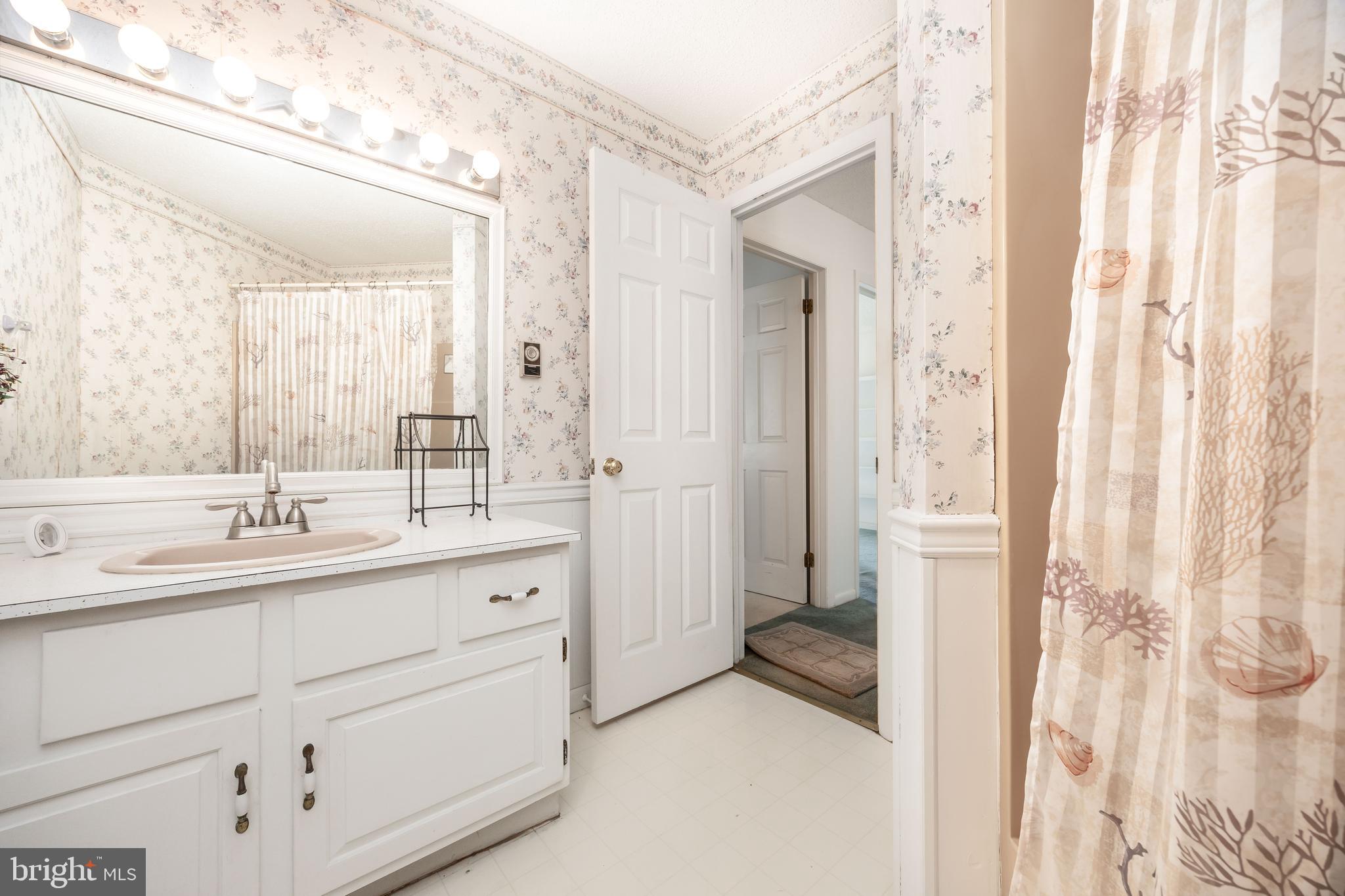 4421 BEECHWOOD PLACE