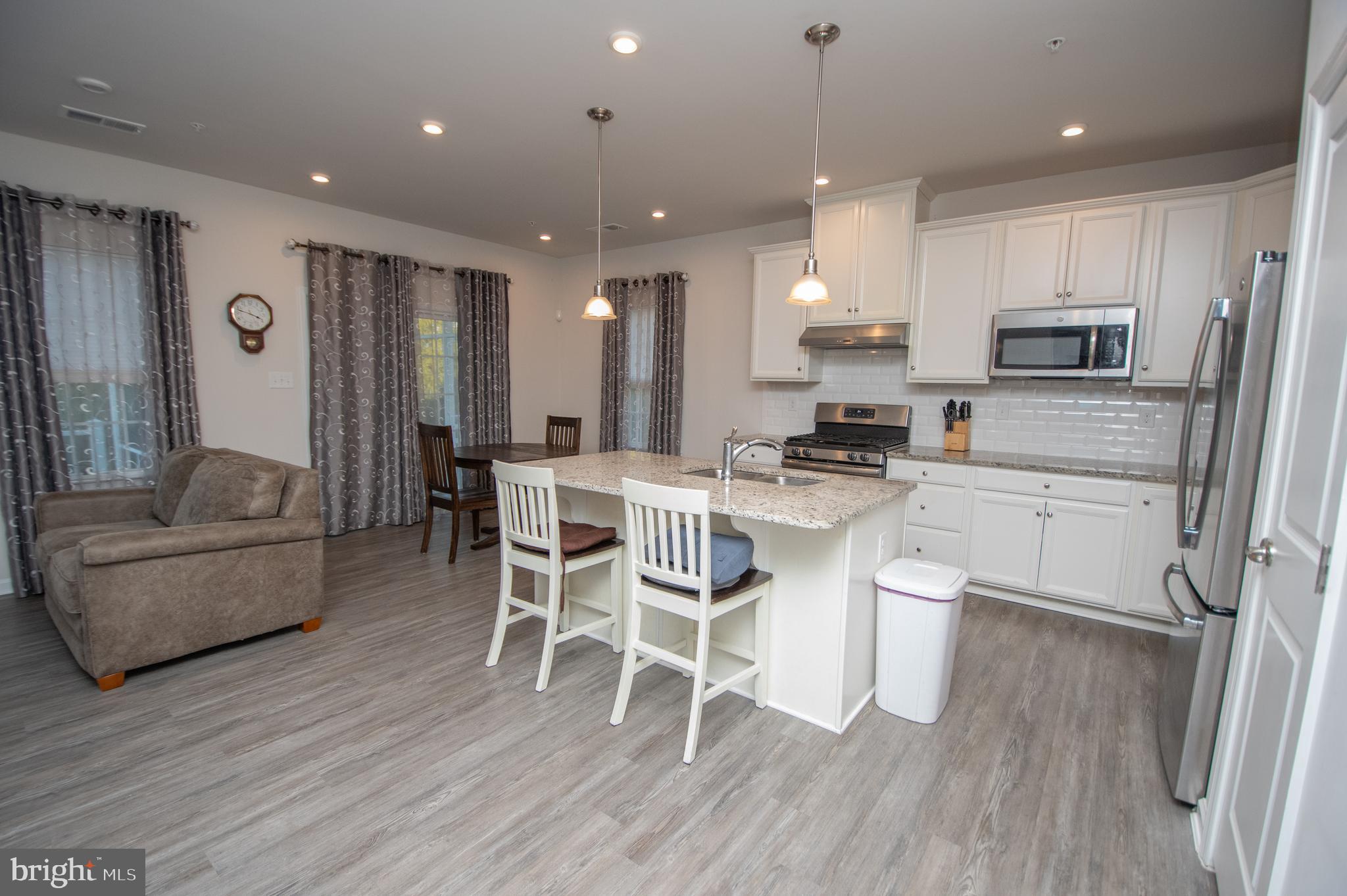 30730 SPOONBILL COURT