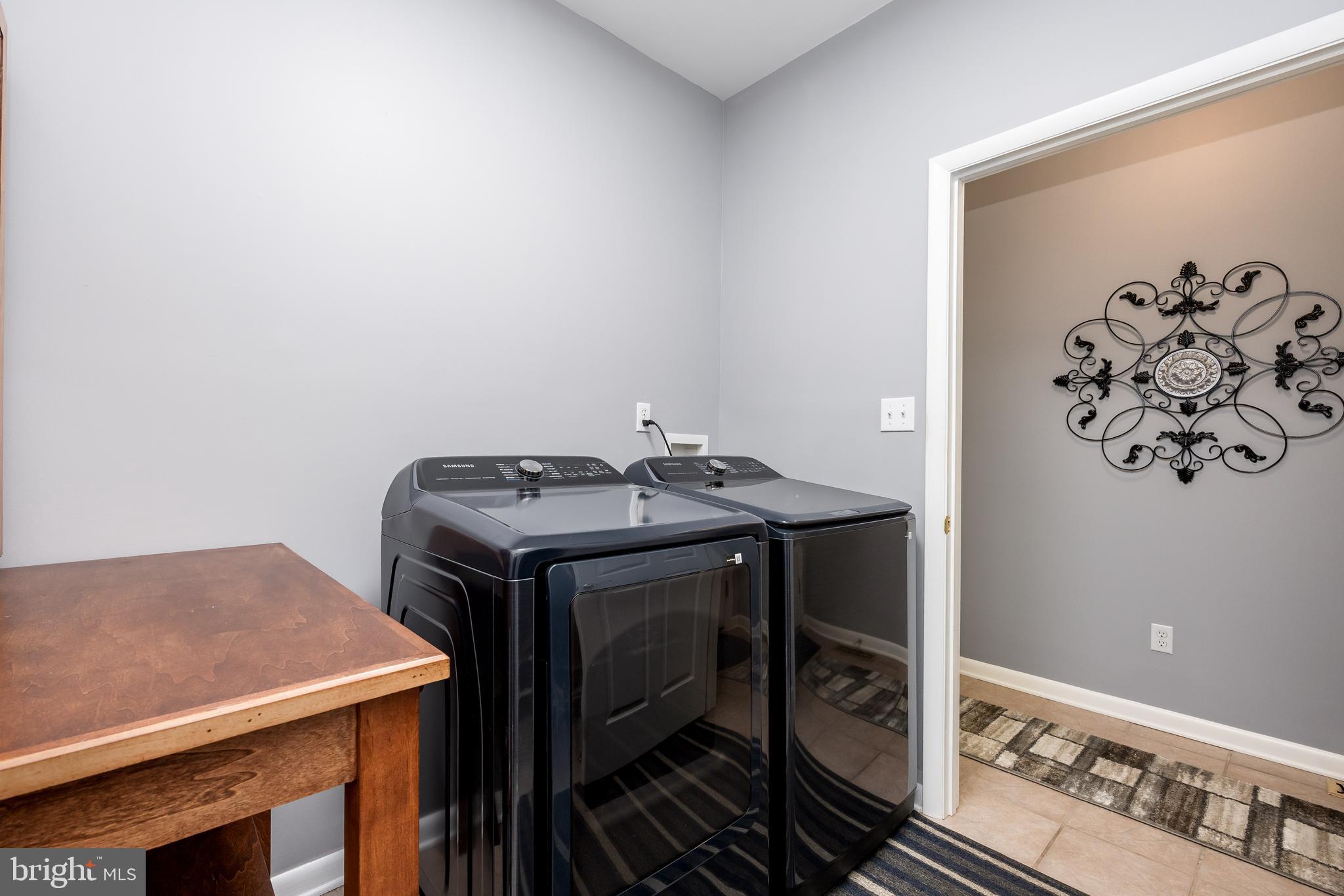 7814 BROADLEAF DRIVE