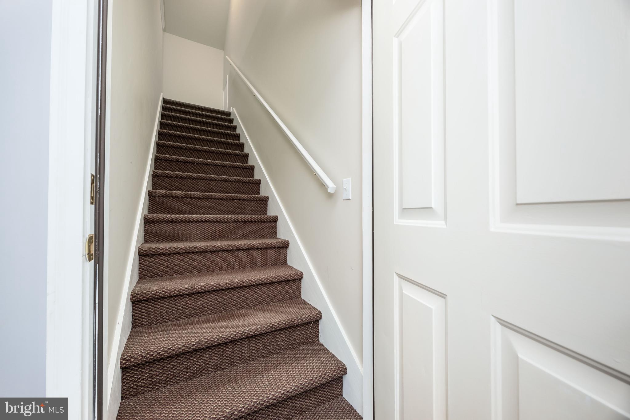 7814 BROADLEAF DRIVE