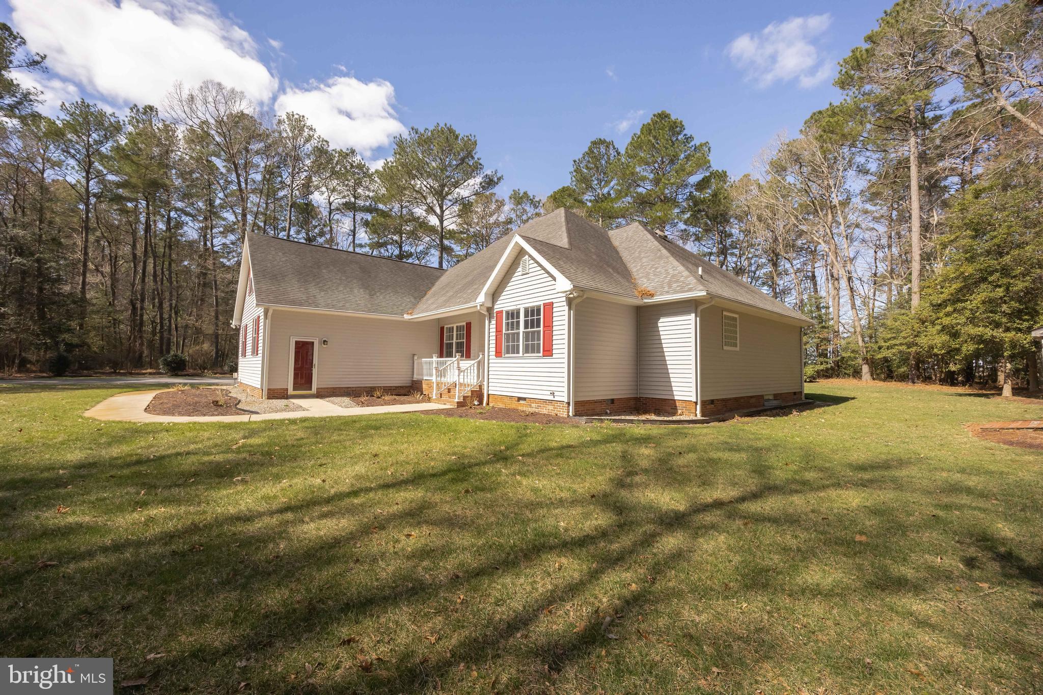 7814 BROADLEAF DRIVE