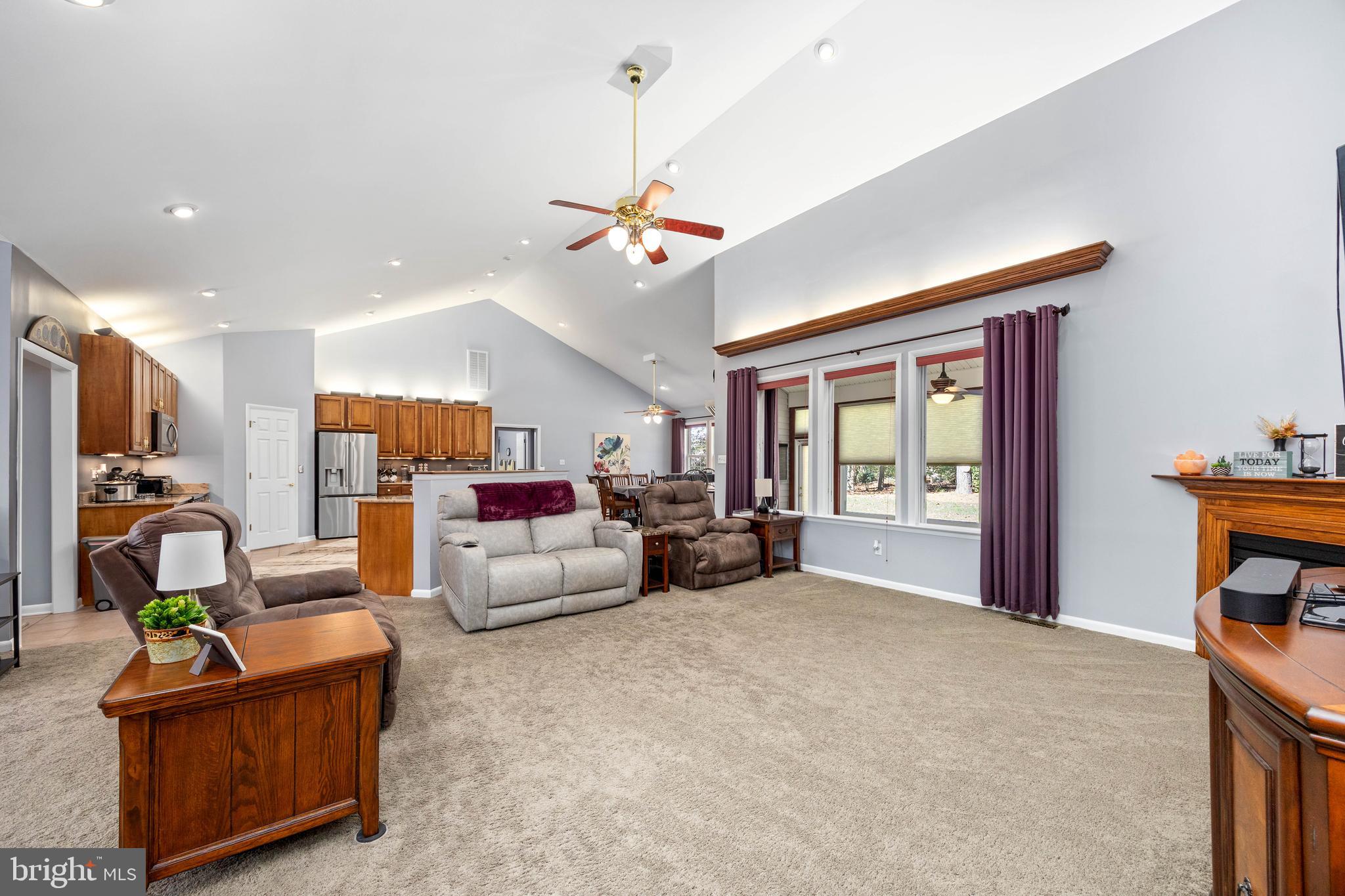 7814 BROADLEAF DRIVE