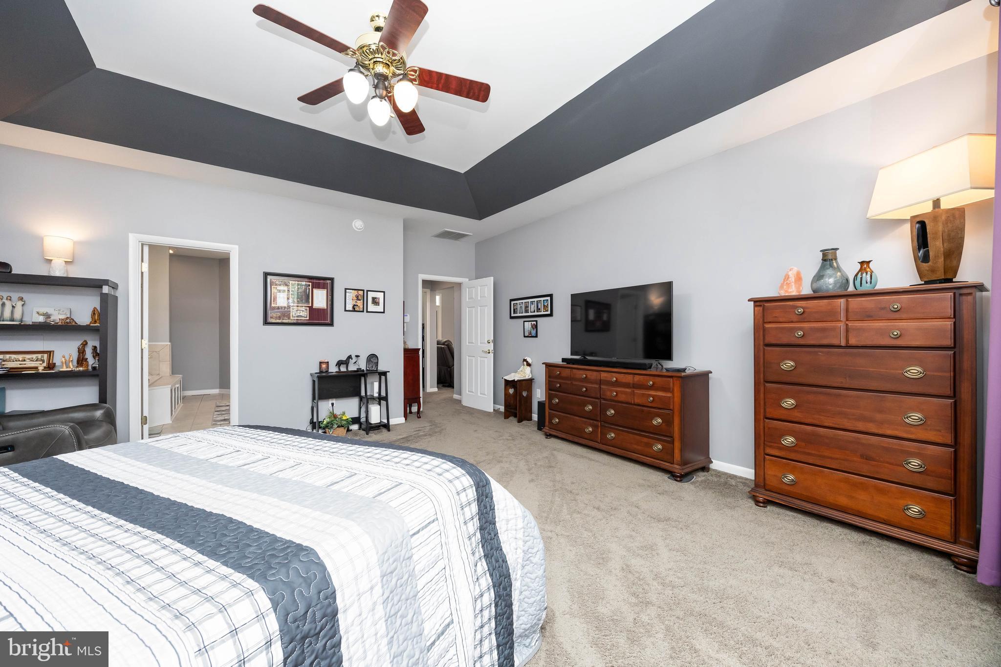 7814 BROADLEAF DRIVE