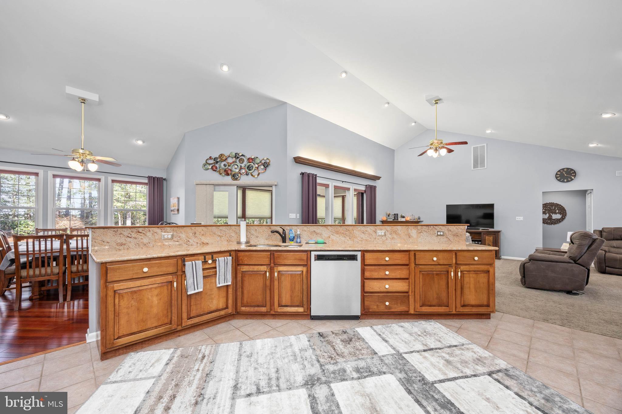 7814 BROADLEAF DRIVE