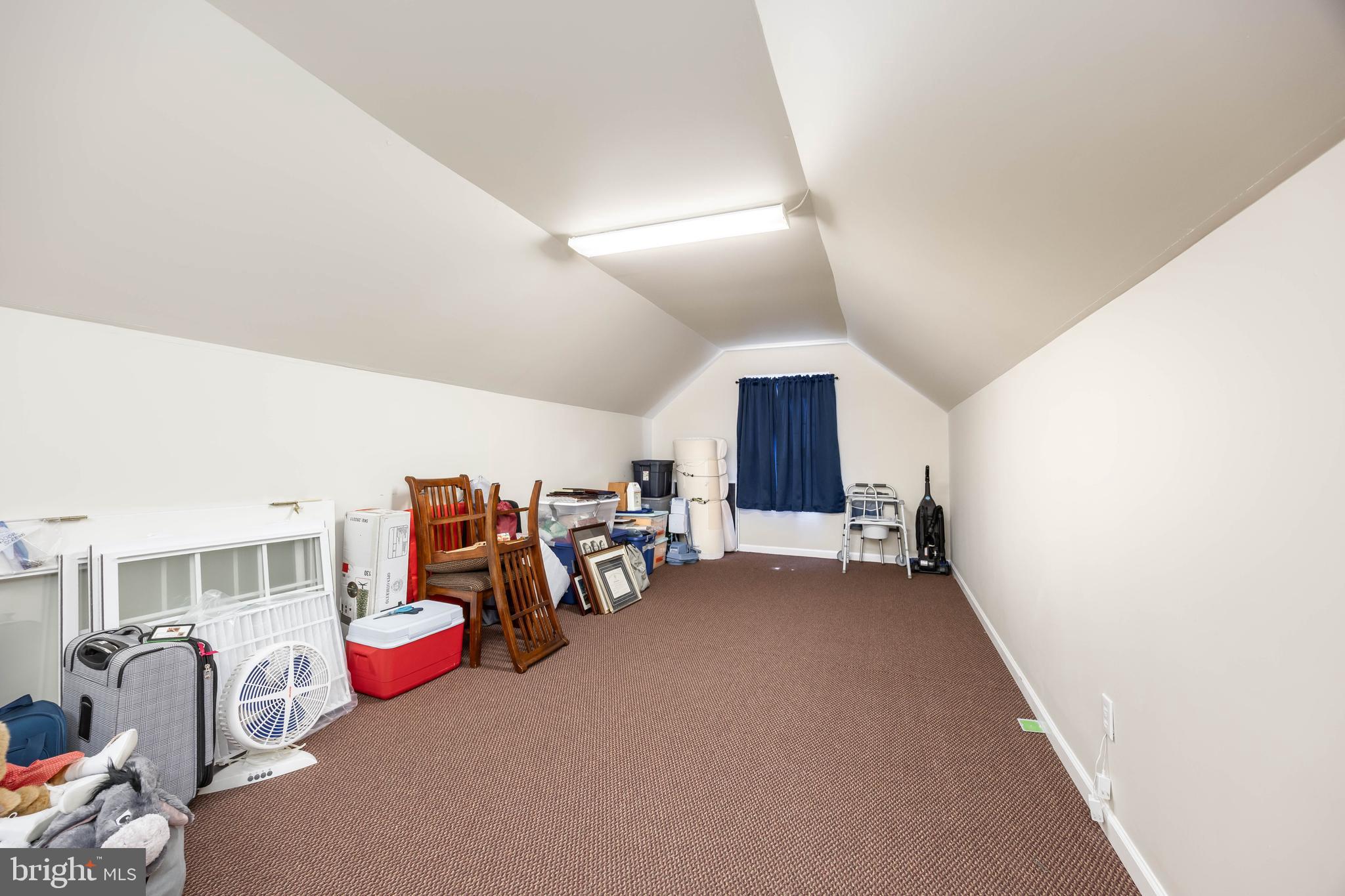 7814 BROADLEAF DRIVE