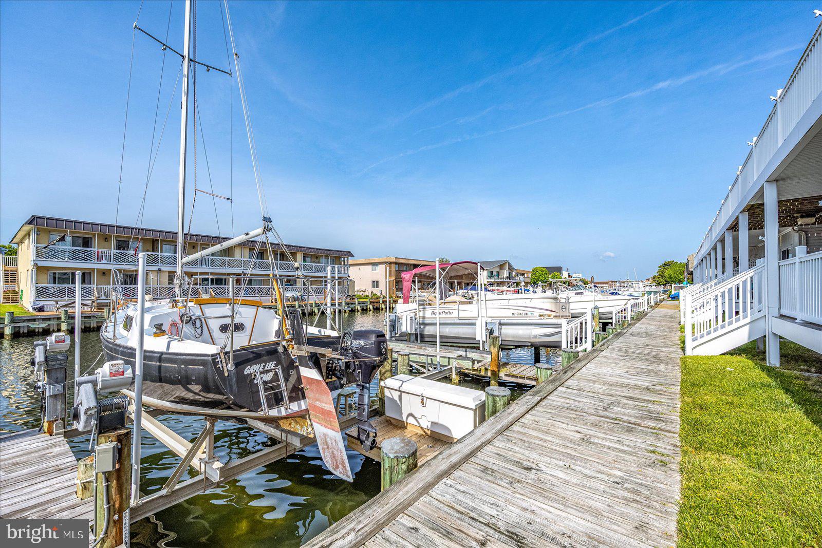 119-A Newport Bay Dr #119a