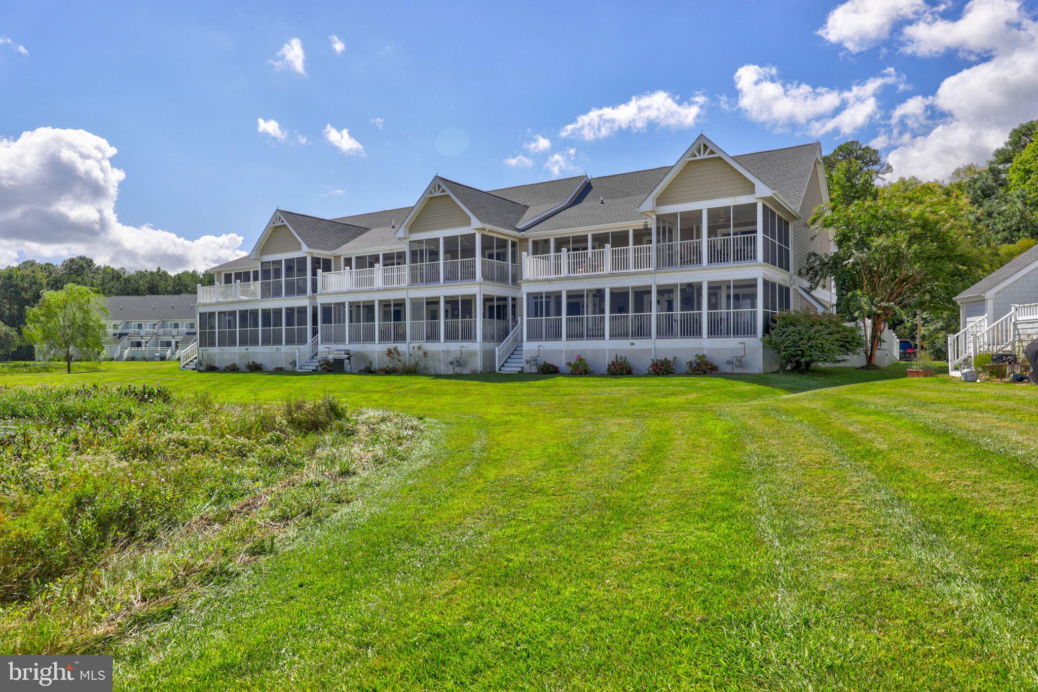 9721 Village Ln #9711d