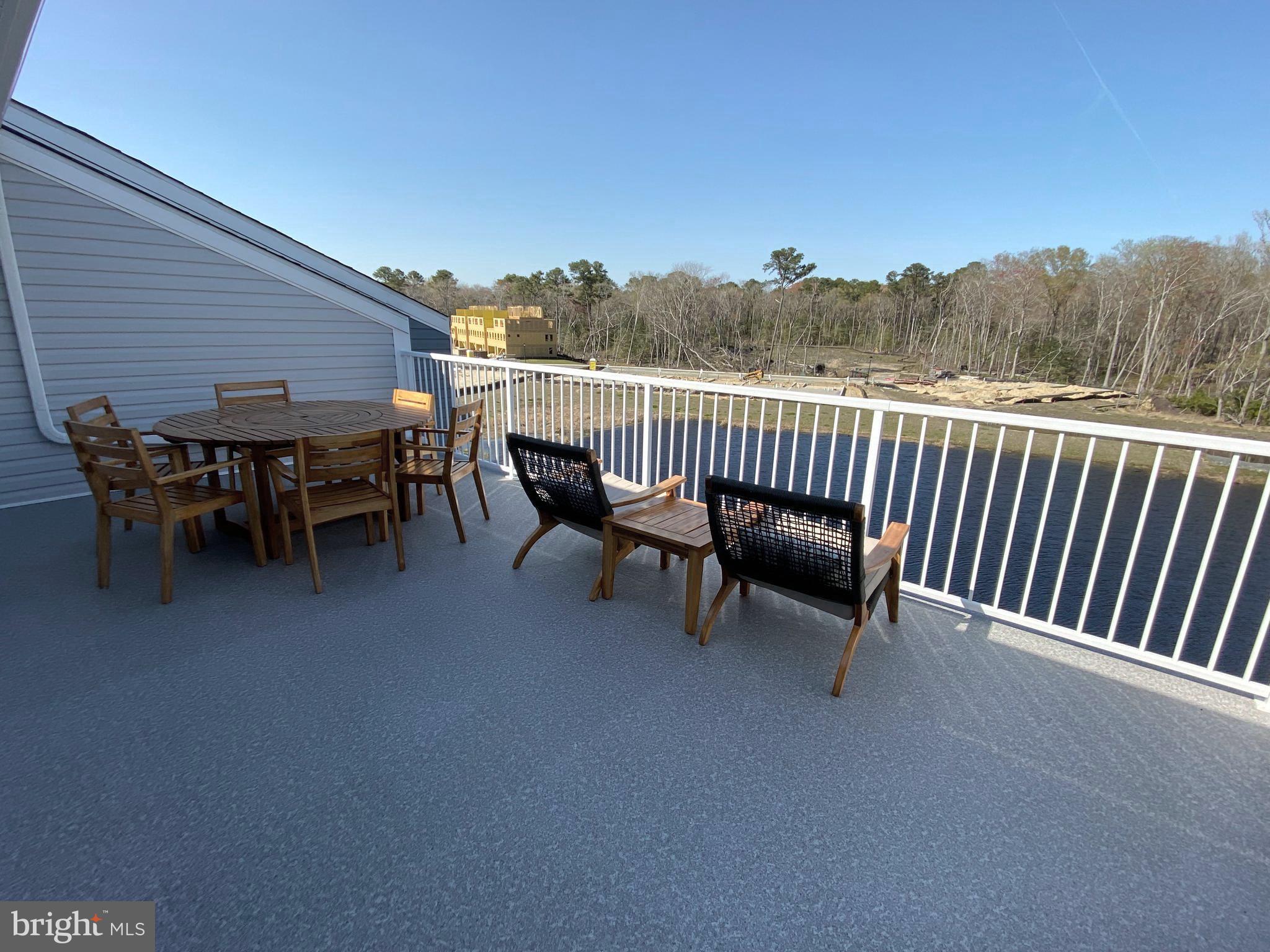 12452 Sea Oaks Ln #4