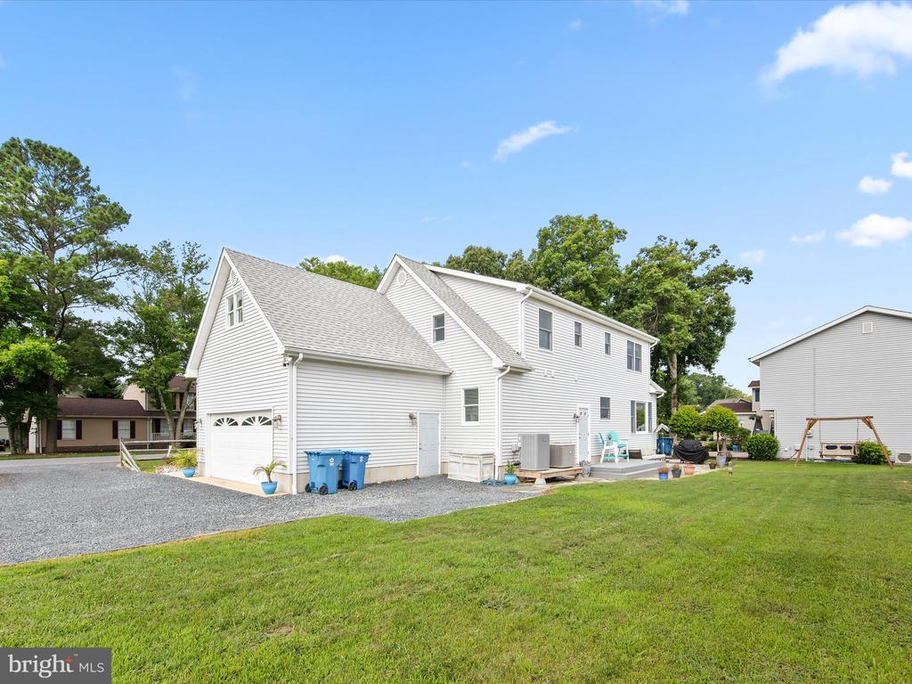 2 Crab Cay Ct