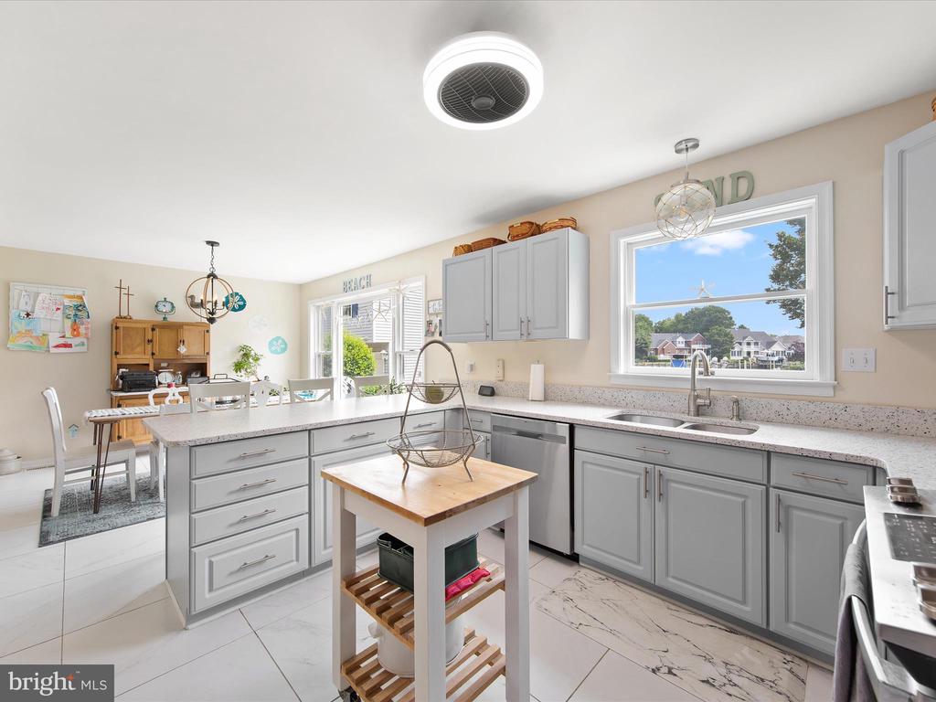 2 Crab Cay Ct