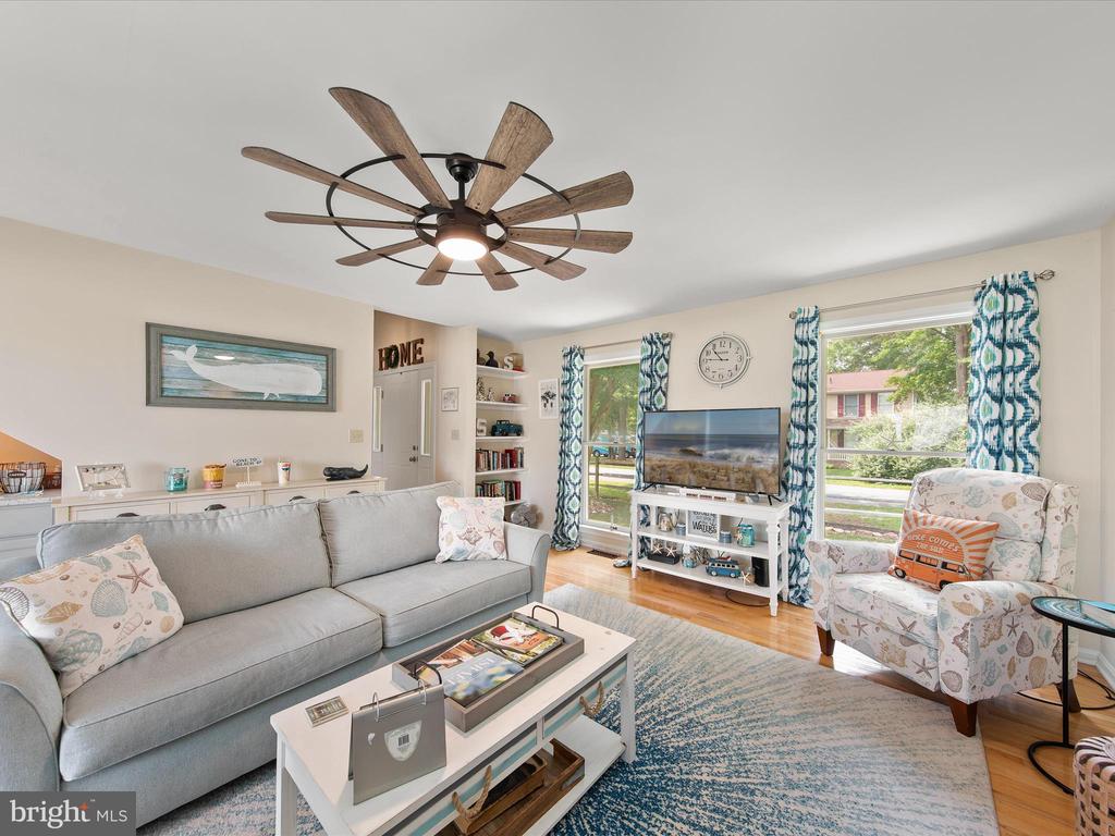 2 Crab Cay Ct