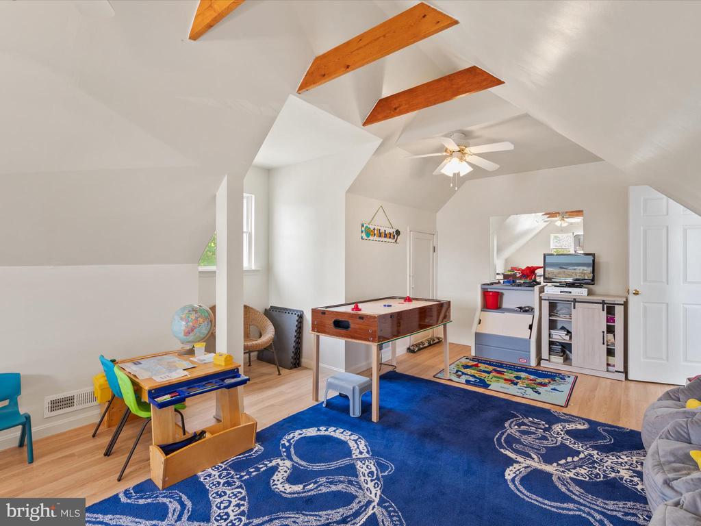 2 Crab Cay Ct