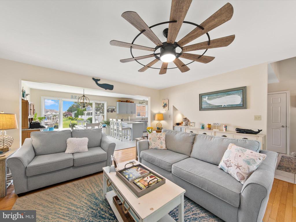 2 Crab Cay Ct
