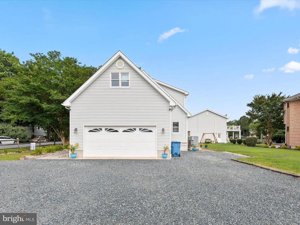 2 Crab Cay Ct