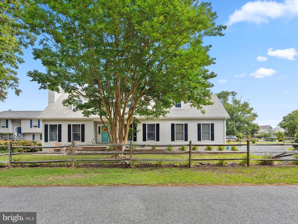 2 Crab Cay Ct
