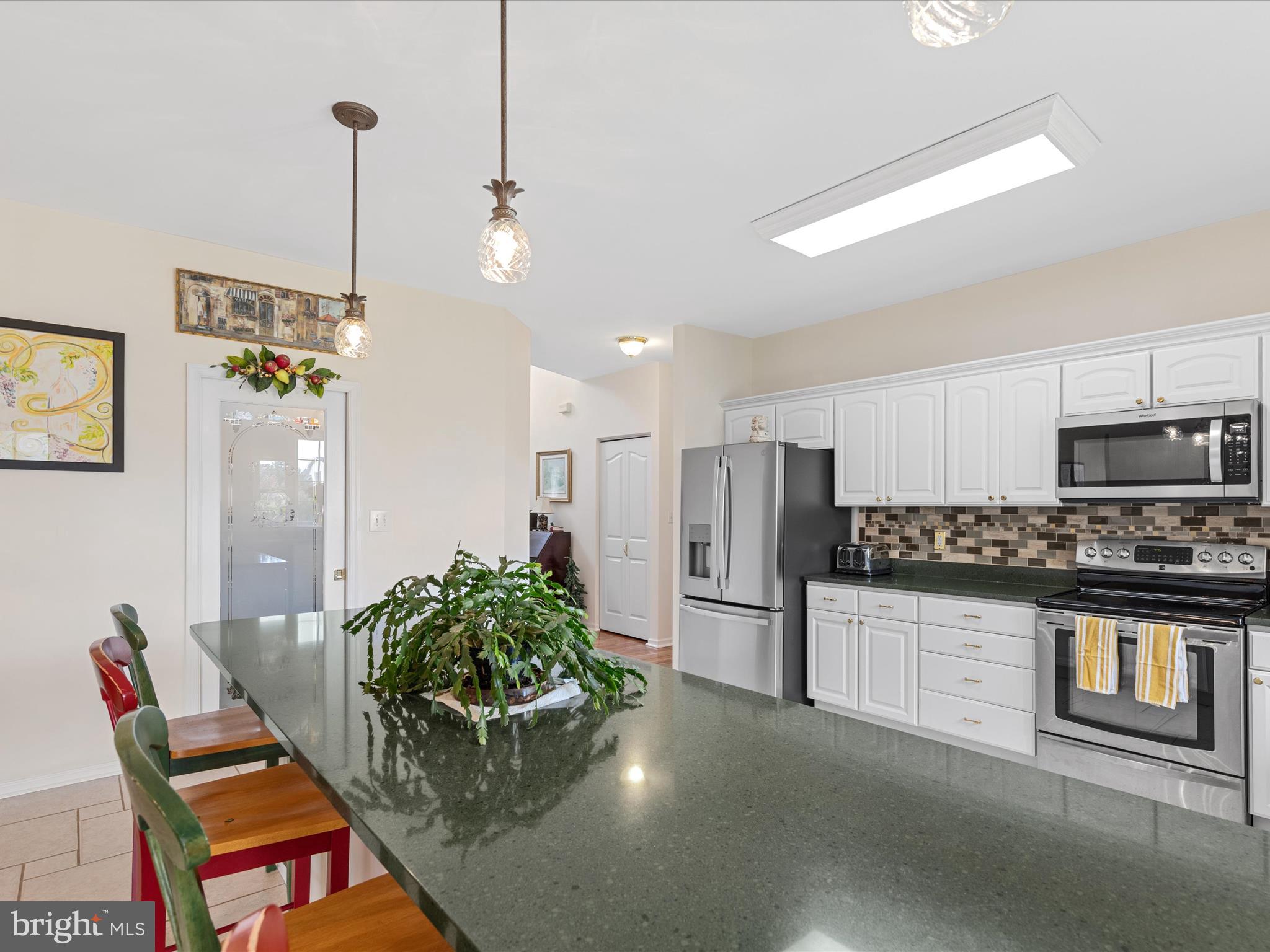 102 Ann Ct