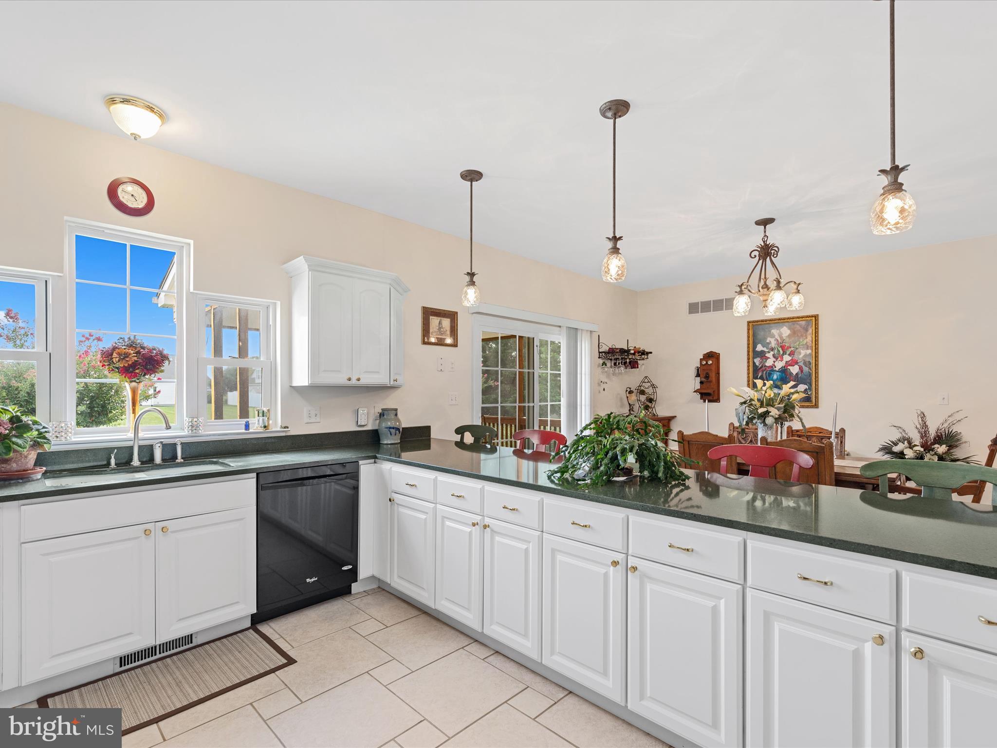 102 Ann Ct