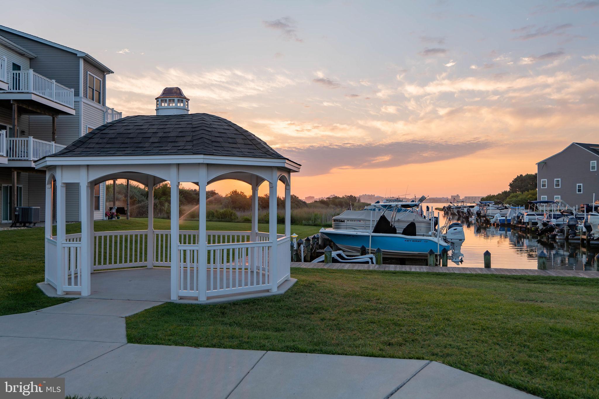 12904 Sand Bar Ln #6 & Boatslip M4