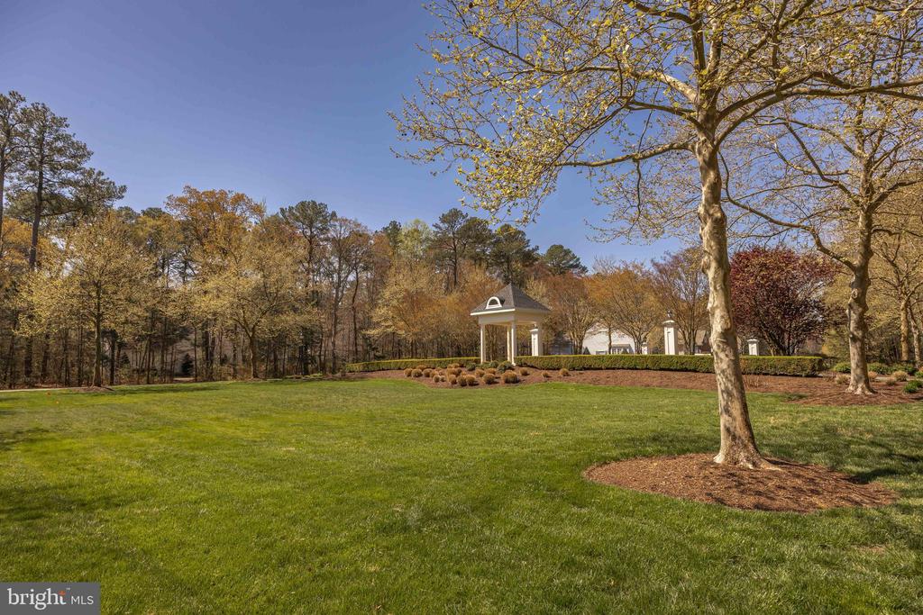 58 Chatham Ct