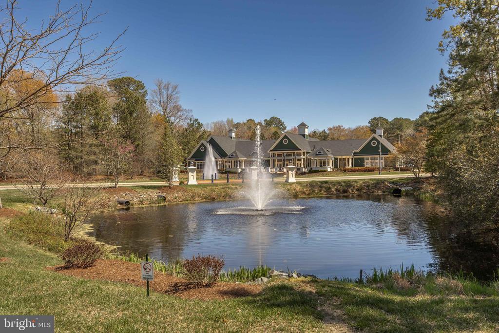58 Chatham Ct