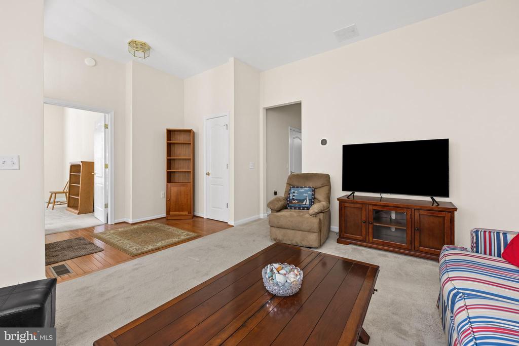 58 Chatham Ct