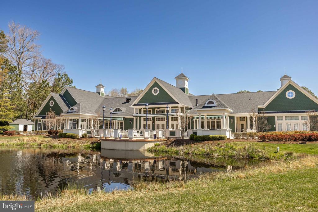 58 Chatham Ct