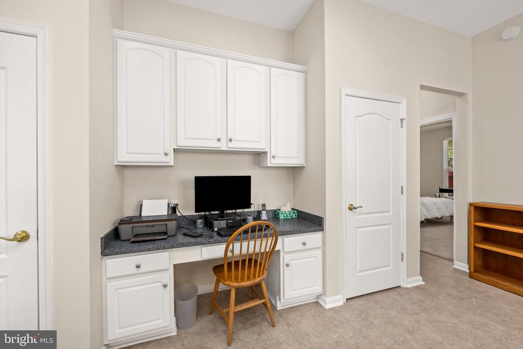 58 Chatham Ct