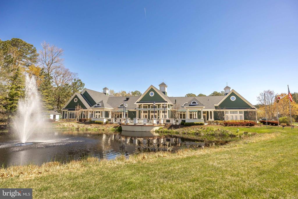 58 Chatham Ct