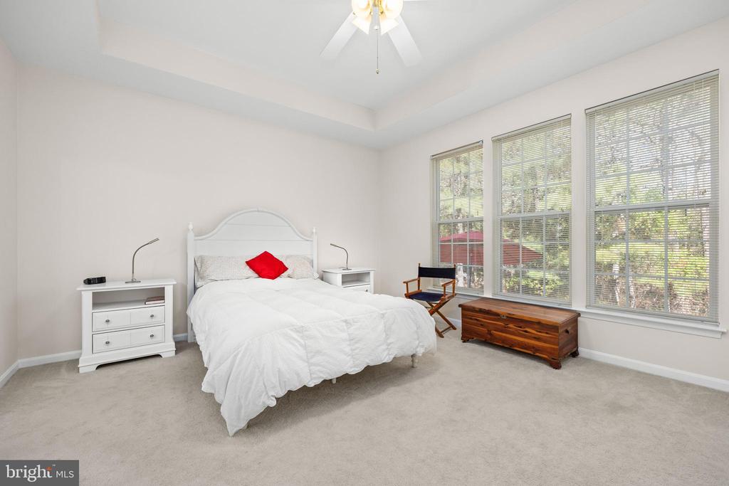 58 Chatham Ct