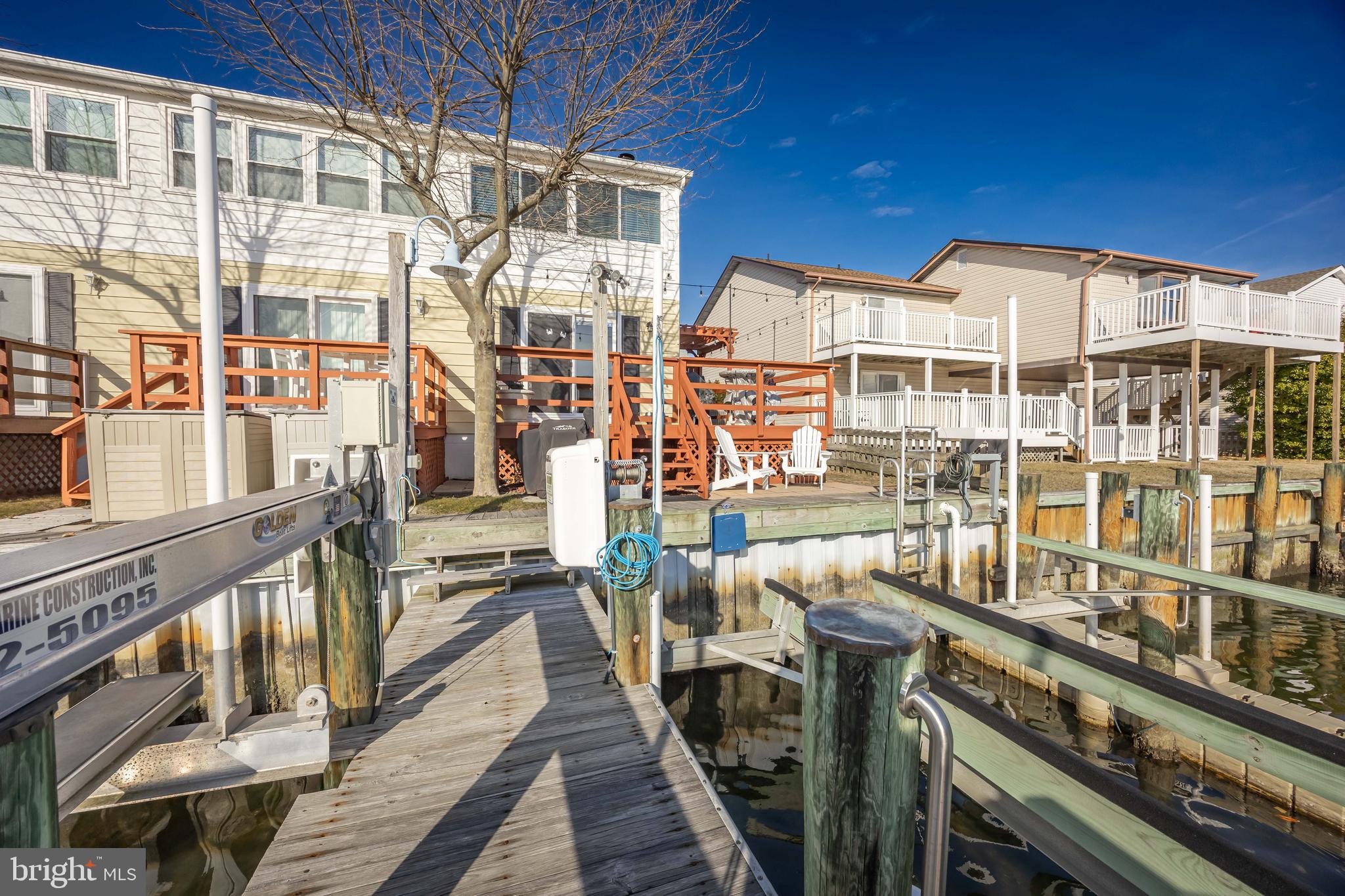 131 Newport Bay Dr #1