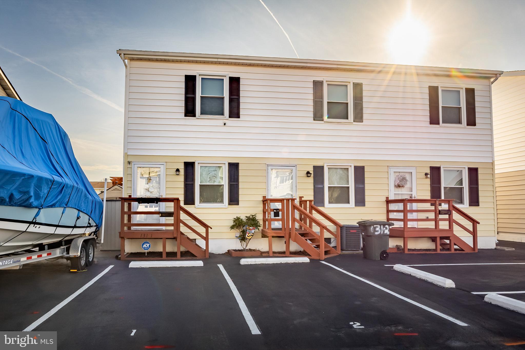 131 Newport Bay Dr #1