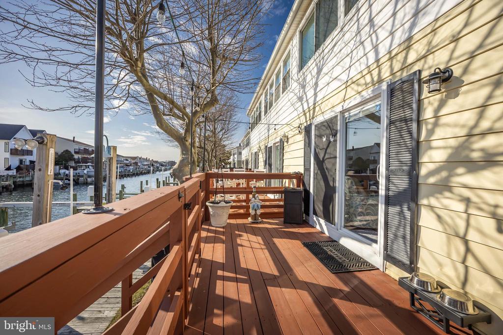 131 Newport Bay Dr #1