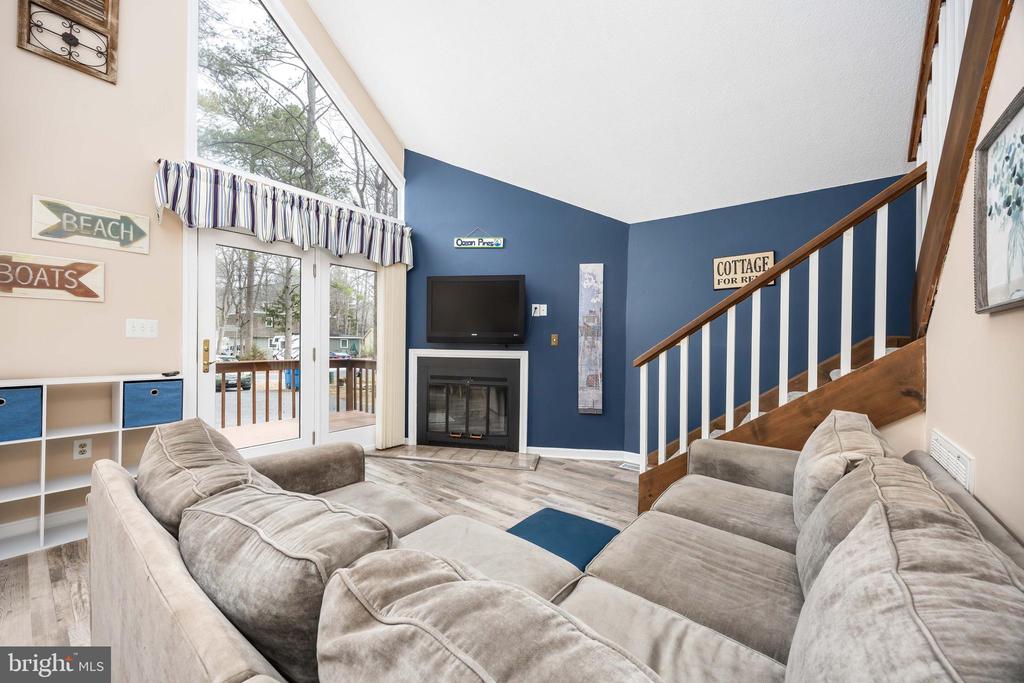 54 Falcon Bridge Rd